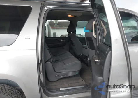 2009 Chevrolet Suburban 1500 Ls z USA, uszkodzony, nr VIN 1GNFC16099R197474